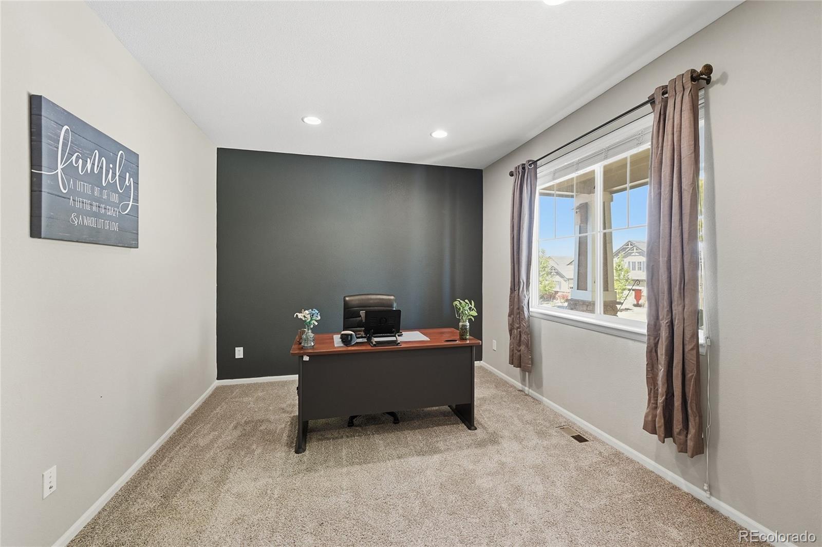 MLS Image #10 for 23918 e alamo place,aurora, Colorado