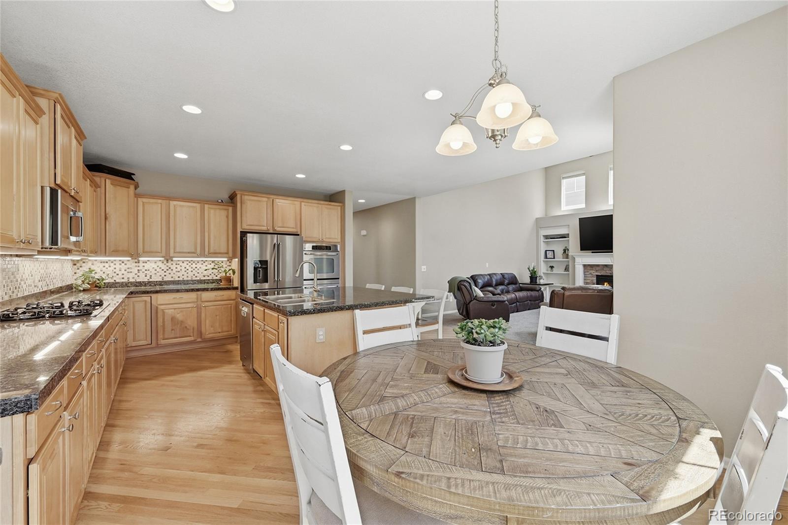 MLS Image #5 for 23918 e alamo place,aurora, Colorado