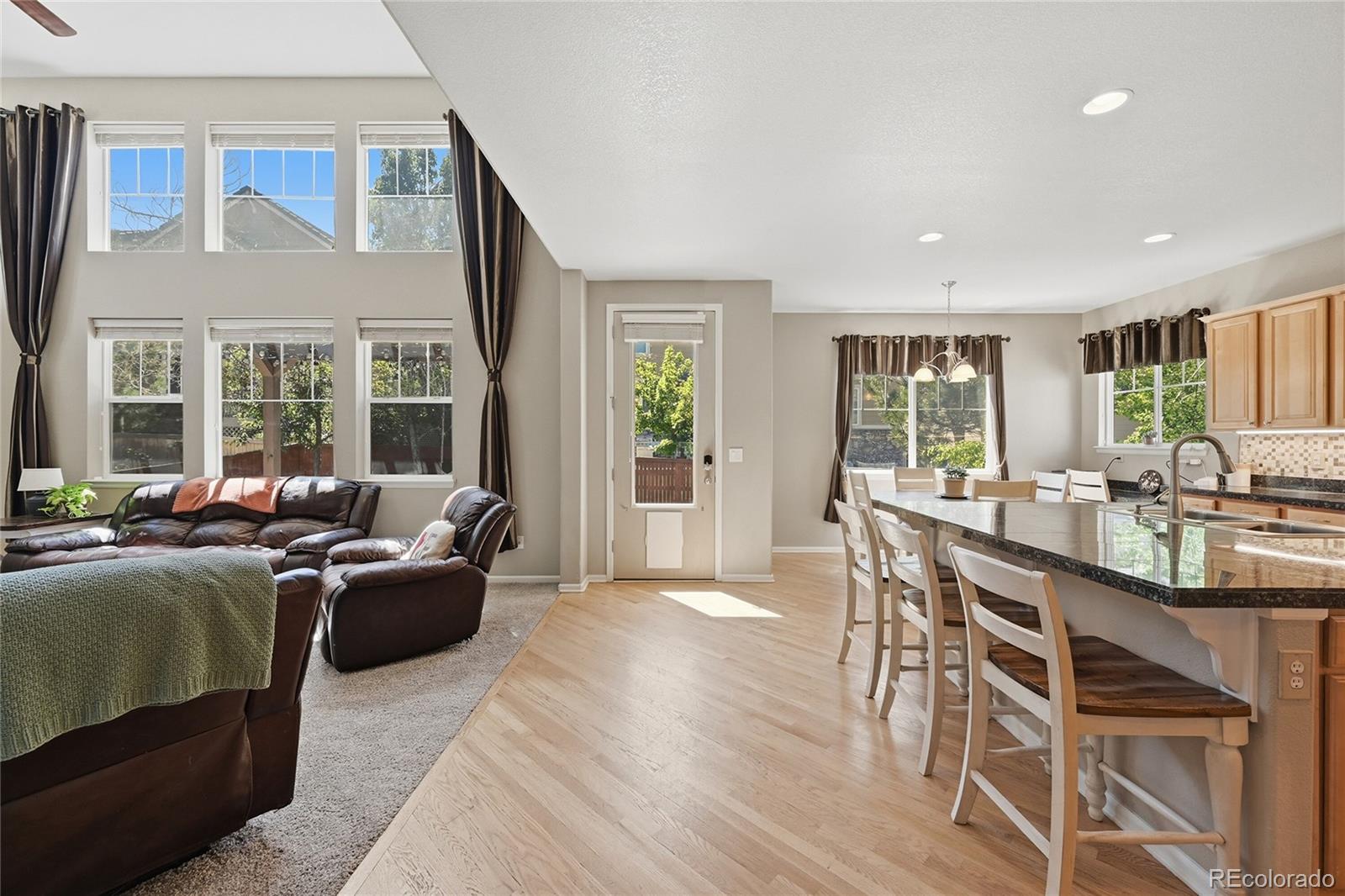 MLS Image #7 for 23918 e alamo place,aurora, Colorado