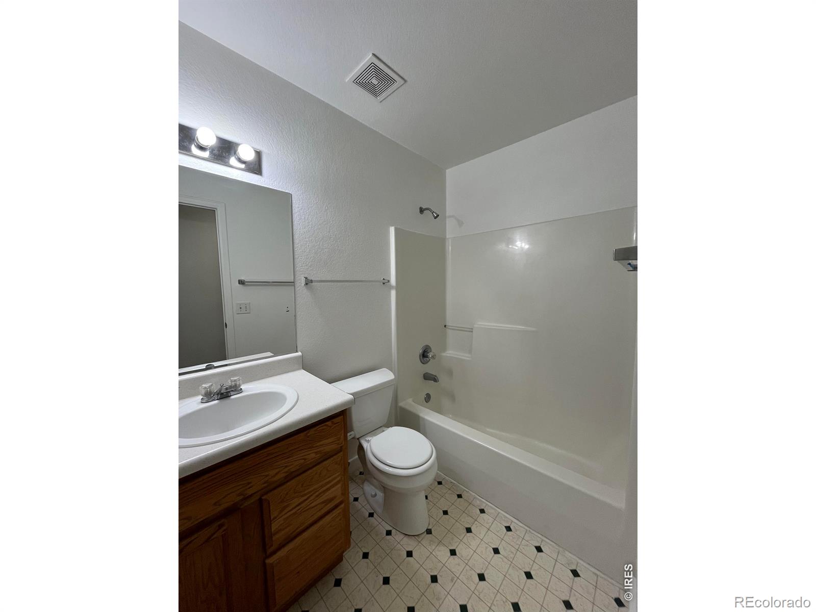 MLS Image #15 for 2206  a st rd,greeley, Colorado