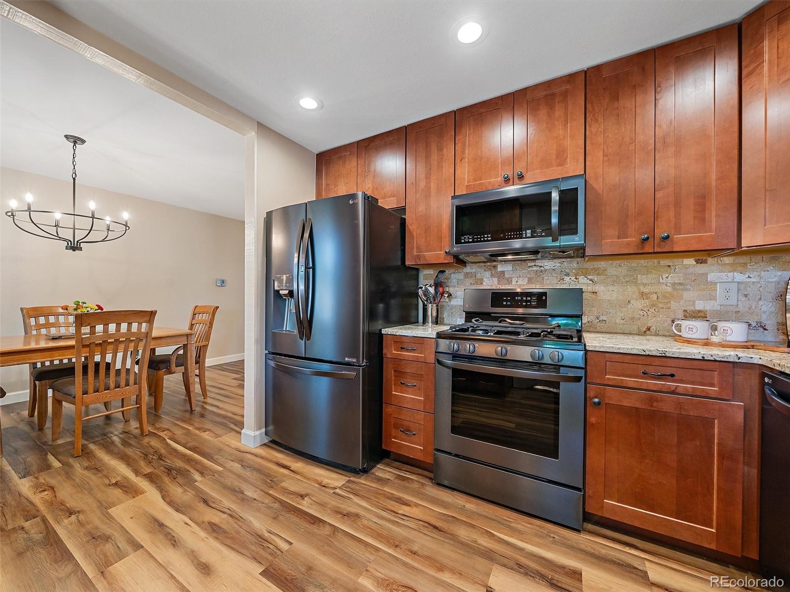 MLS Image #10 for 2077 s xenon street,lakewood, Colorado