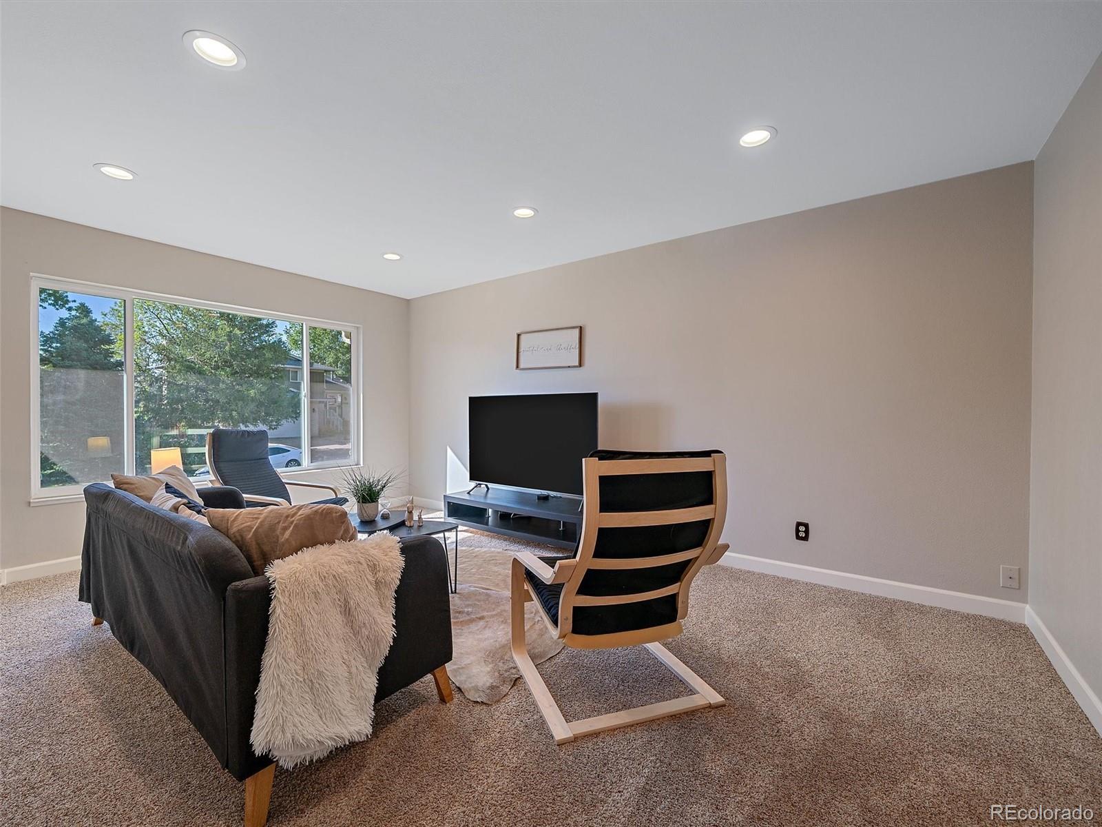 MLS Image #4 for 2077 s xenon street,lakewood, Colorado