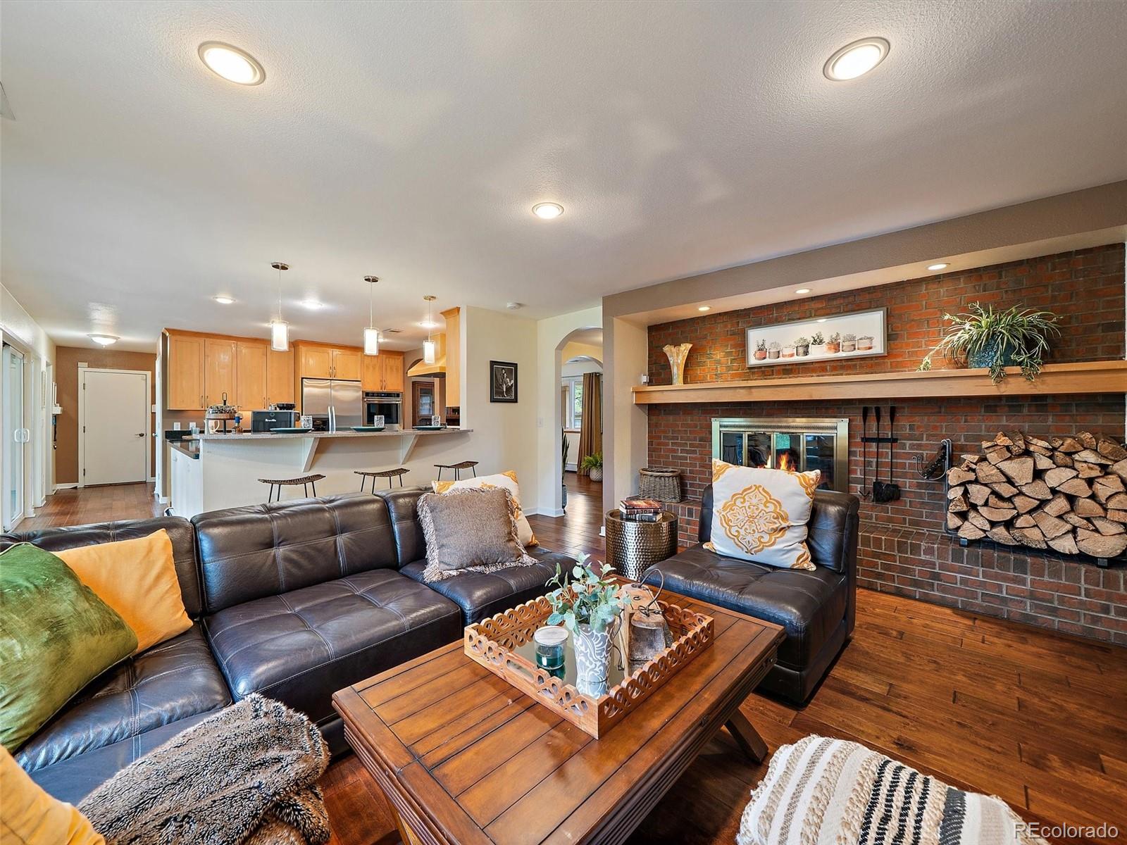 MLS Image #13 for 2490 s holly place,denver, Colorado