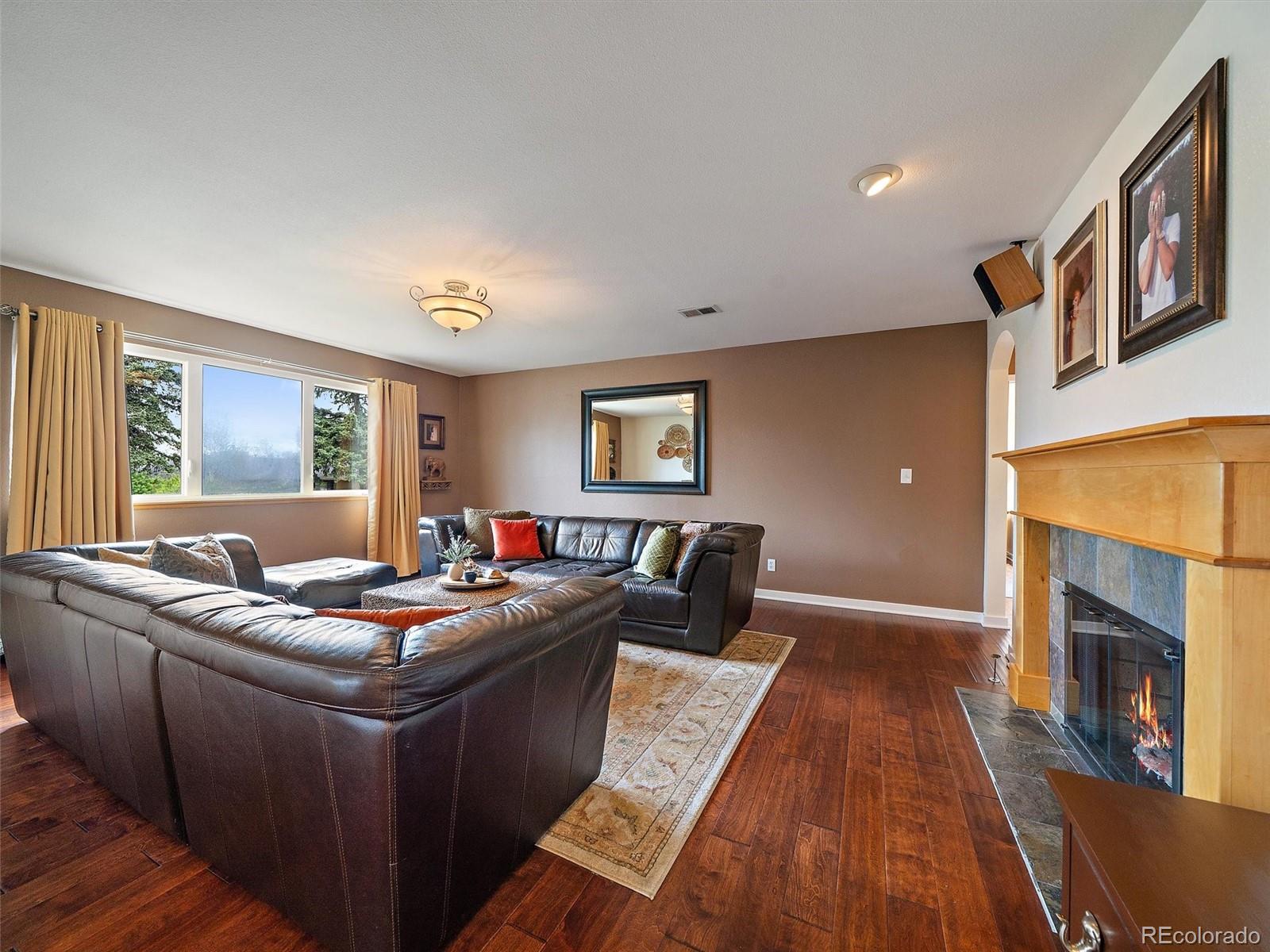 MLS Image #6 for 2490 s holly place,denver, Colorado