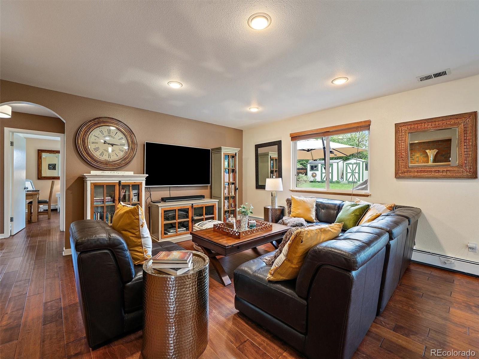 MLS Image #9 for 2490 s holly place,denver, Colorado