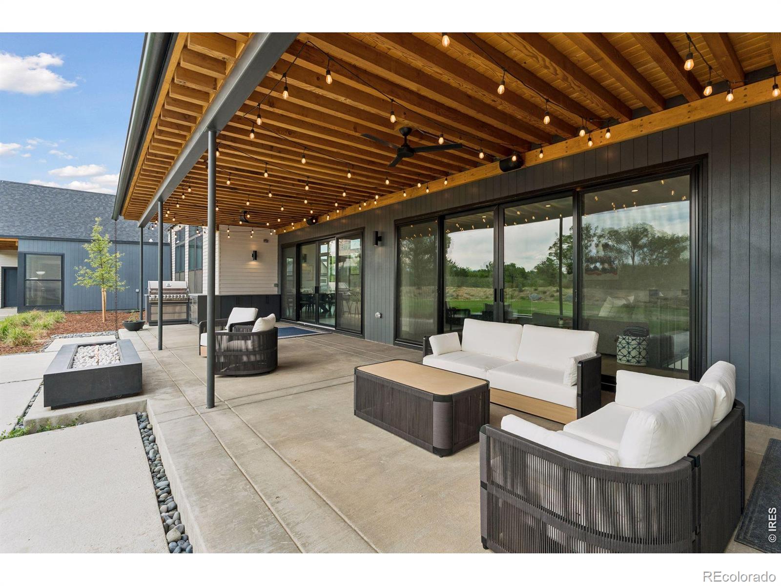 MLS Image #39 for 1563  spring creek crossing,lafayette, Colorado