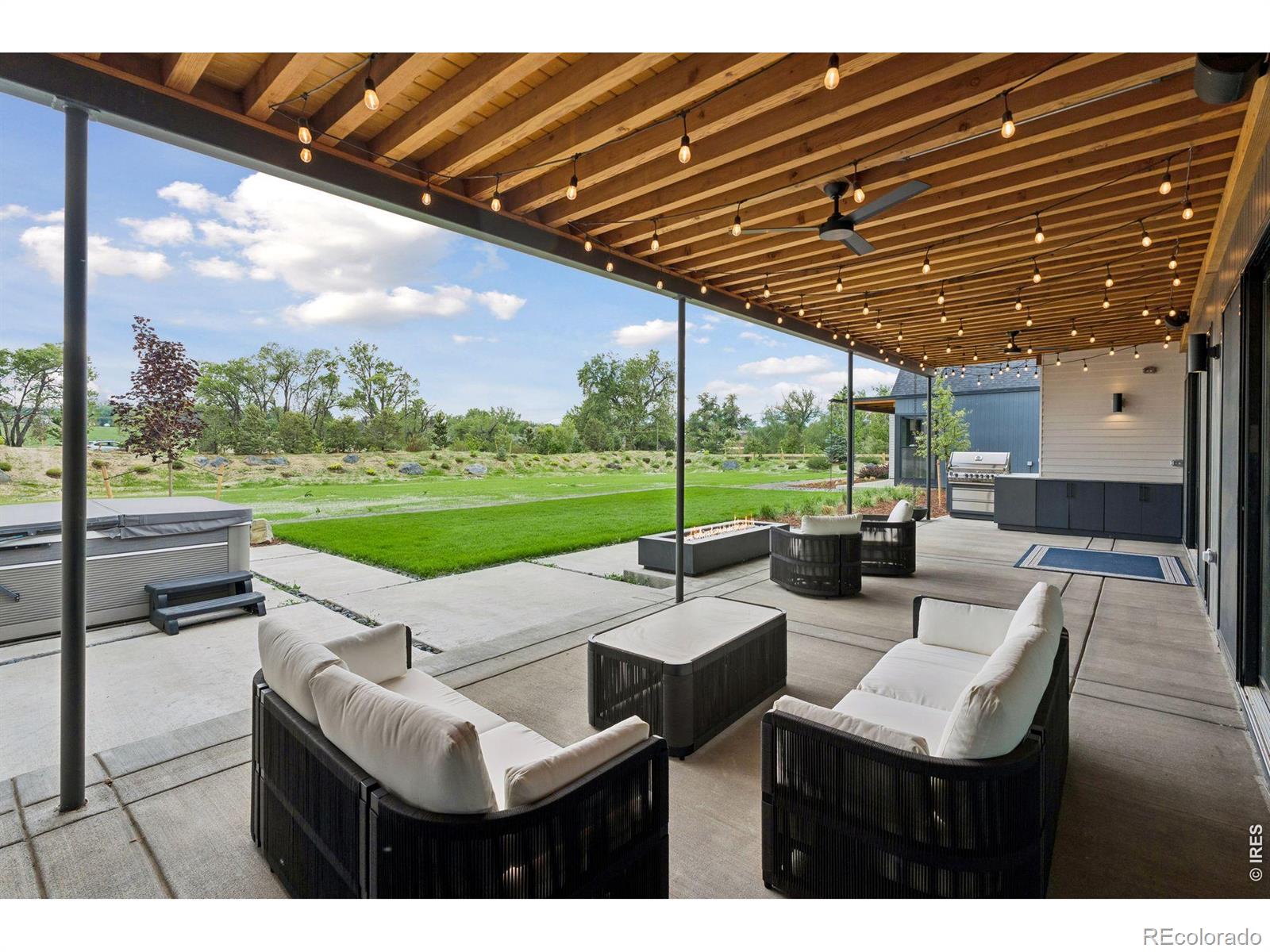 MLS Image #40 for 1563  spring creek crossing,lafayette, Colorado