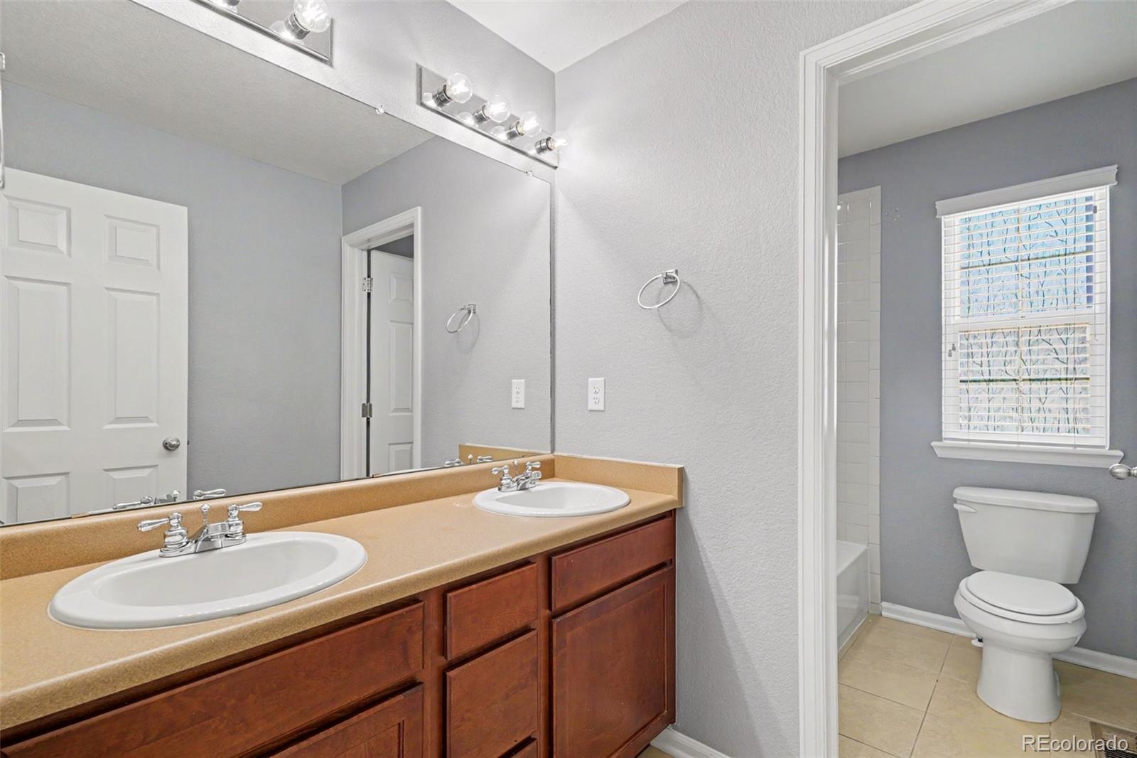 MLS Image #18 for 6340 s langdale way,aurora, Colorado