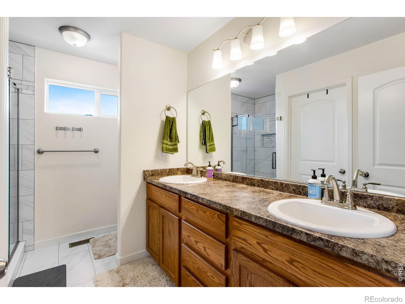 MLS Image #26 for 2671  doe ridge way,johnstown, Colorado