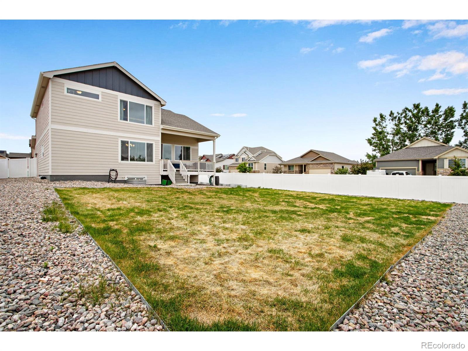 MLS Image #3 for 2671  doe ridge way,johnstown, Colorado
