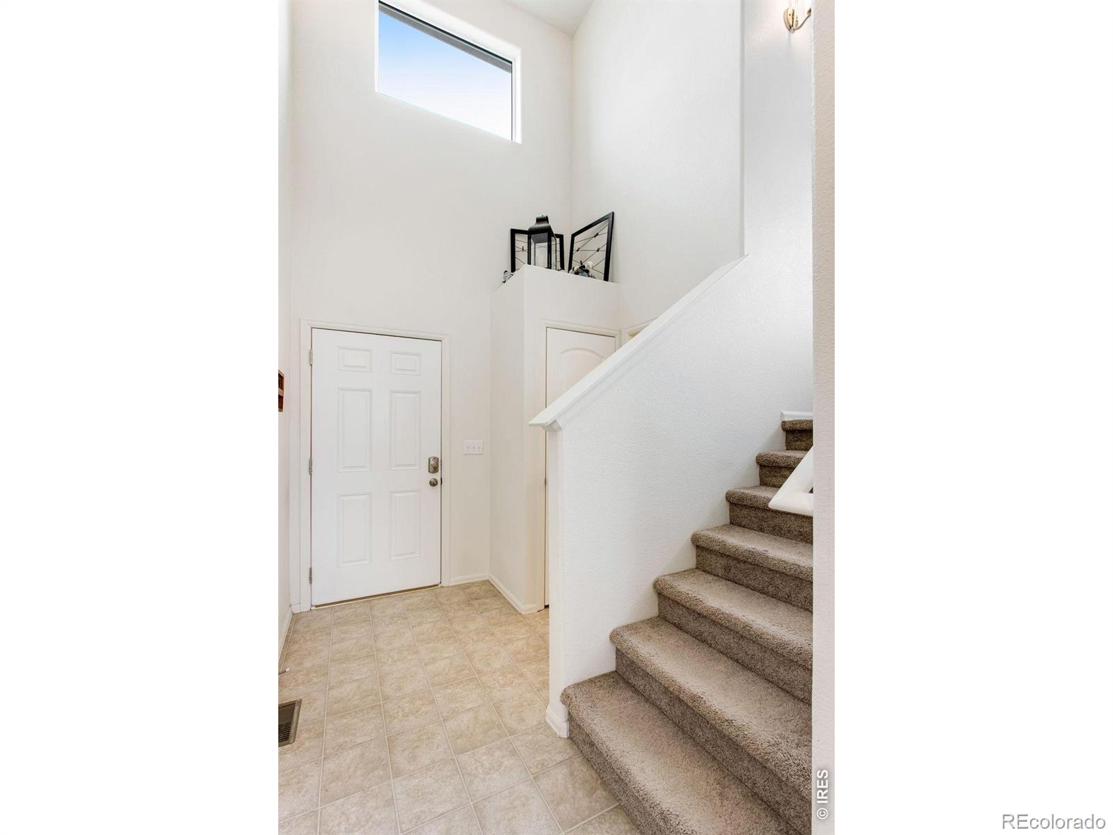 MLS Image #8 for 2671  doe ridge way,johnstown, Colorado