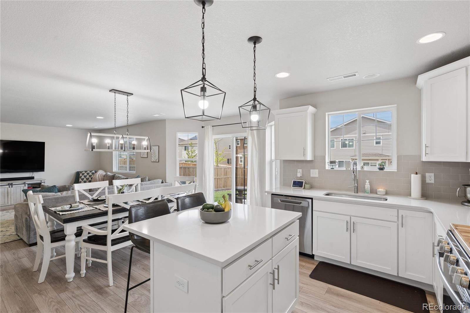 MLS Image #15 for 28401 e 7th place,watkins, Colorado