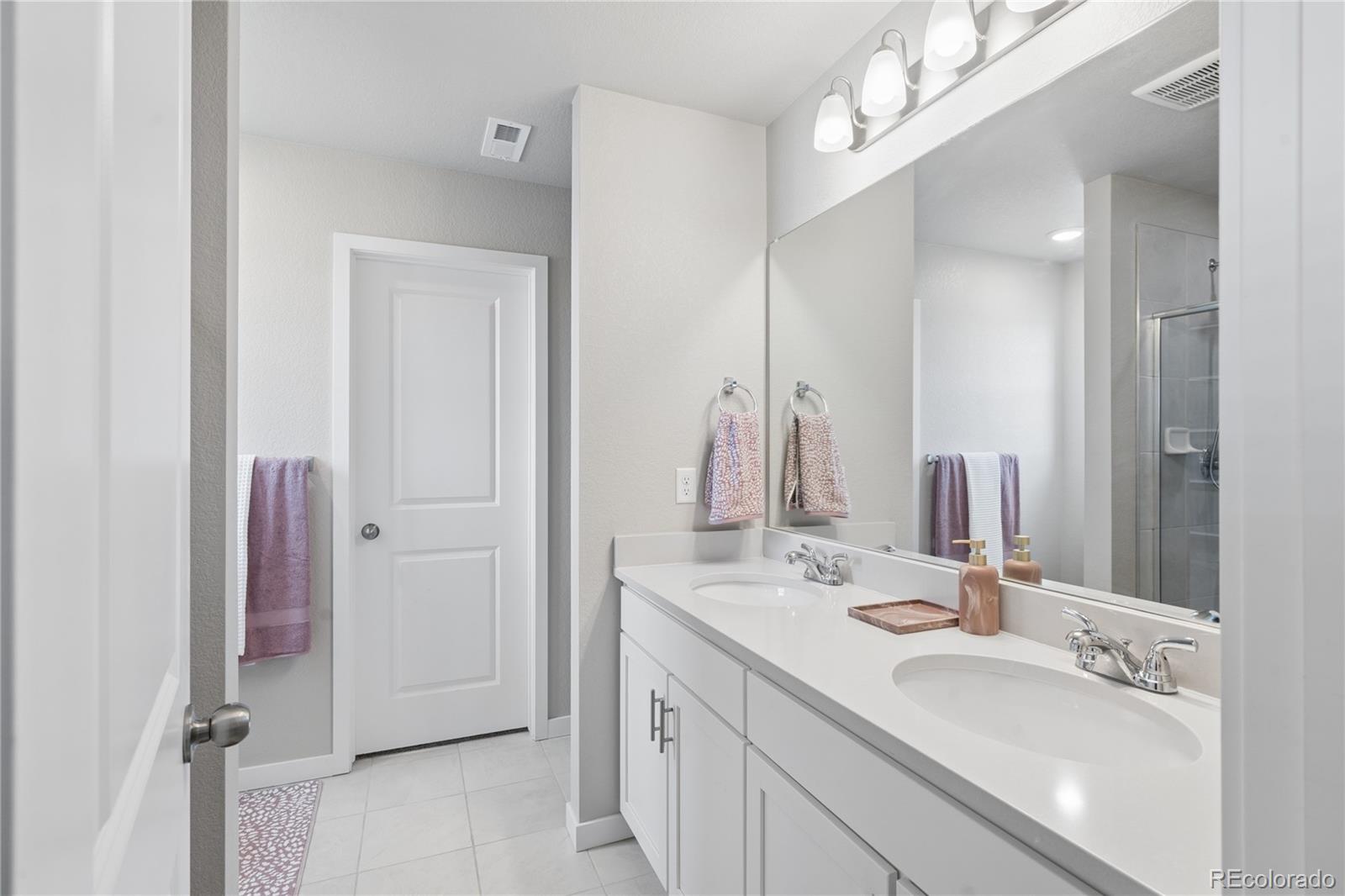 MLS Image #22 for 28401 e 7th place,watkins, Colorado