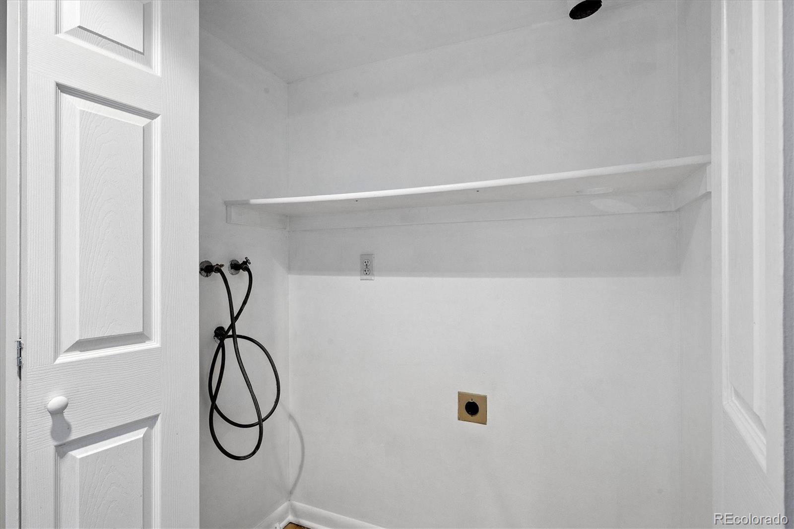 MLS Image #9 for 5955 e 10th avenue,denver, Colorado