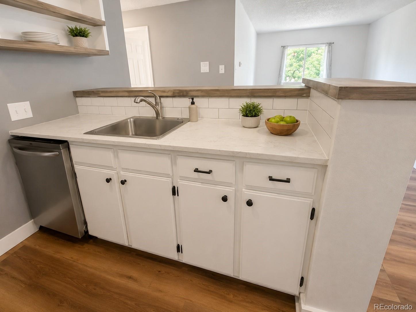 MLS Image #8 for 747 w 96th avenue 10,thornton, Colorado