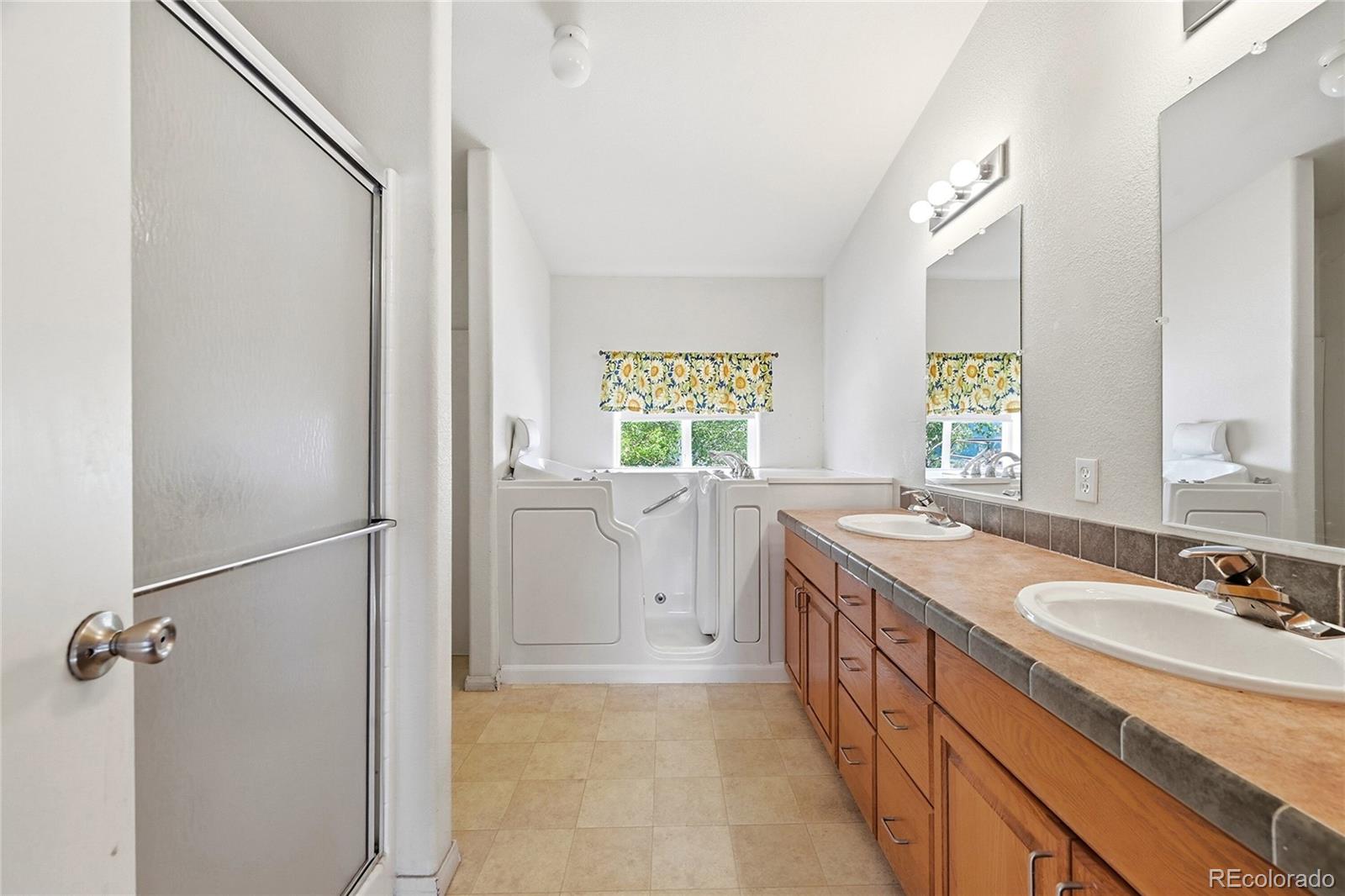 MLS Image #17 for 20300  old ranch loop,nathrop, Colorado