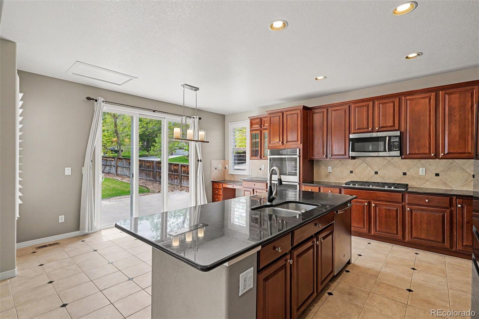 MLS Image #11 for 878  graland lane,highlands ranch, Colorado