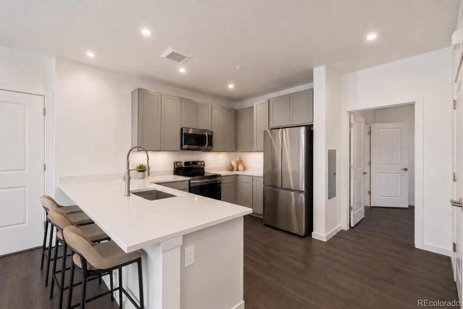 MLS Image #2 for 1650 n sheridan boulevard 104,denver, Colorado