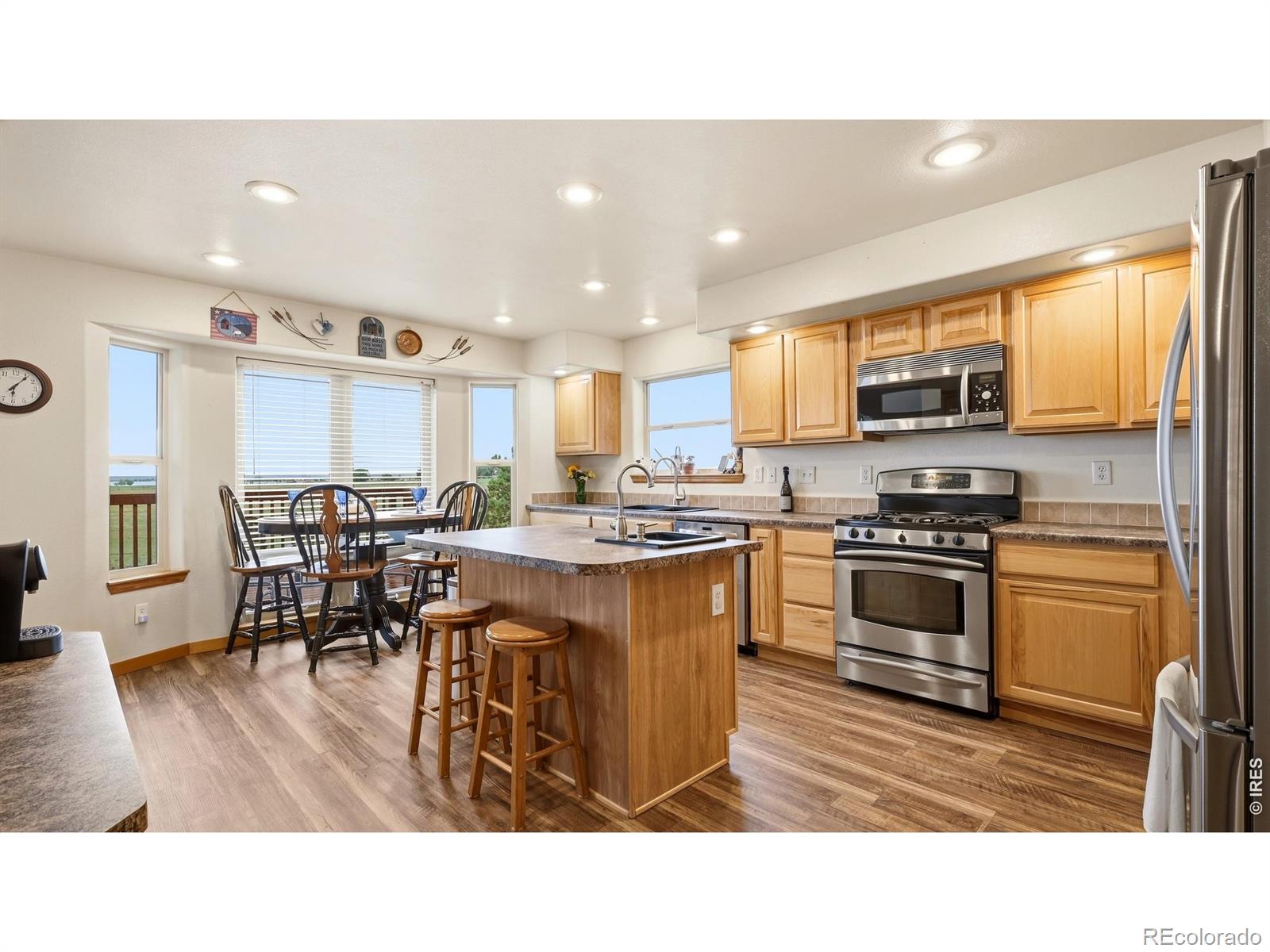 MLS Image #10 for 27488  county road 5 ,weldona, Colorado