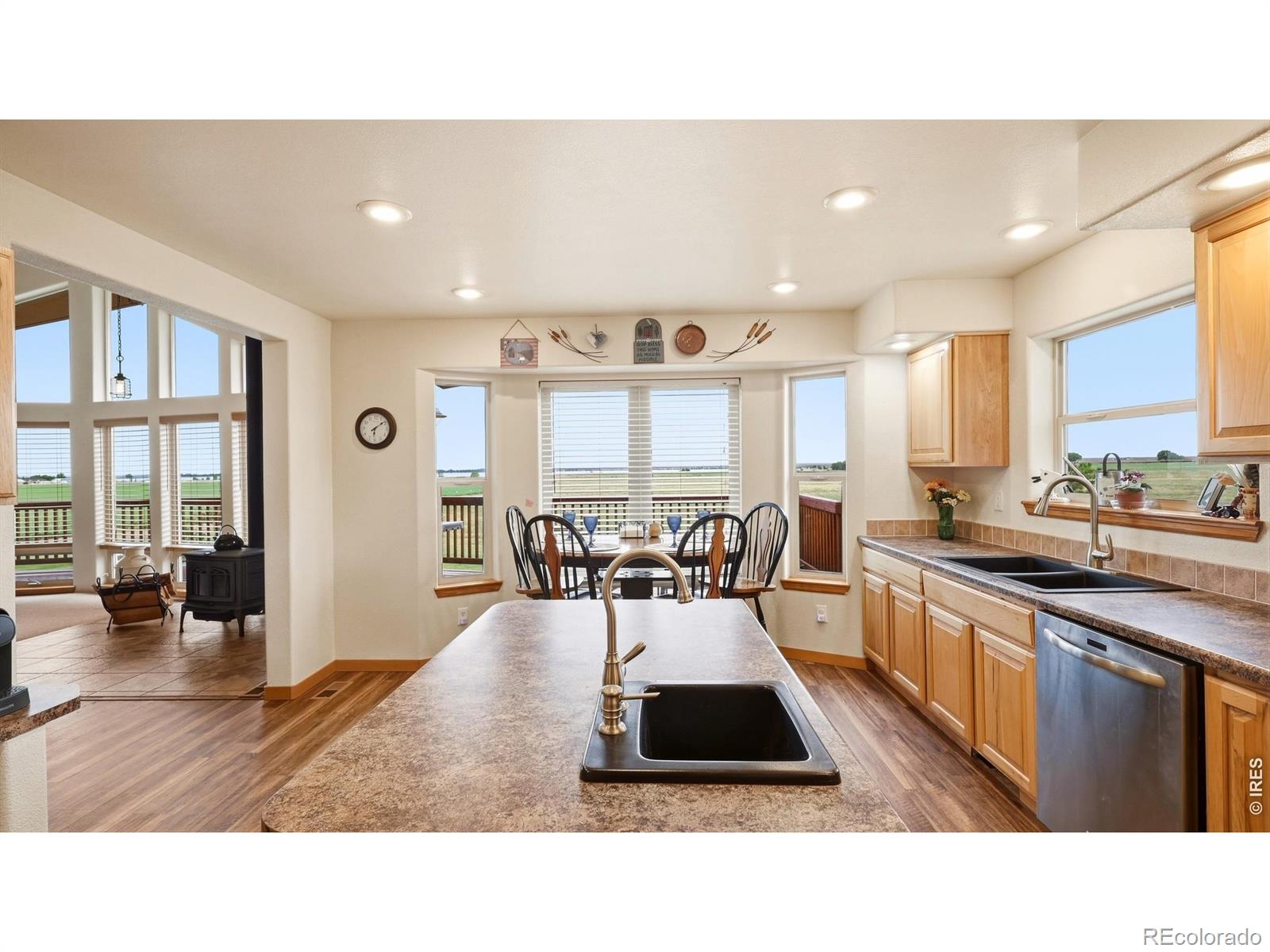 MLS Image #12 for 27488  county road 5 ,weldona, Colorado
