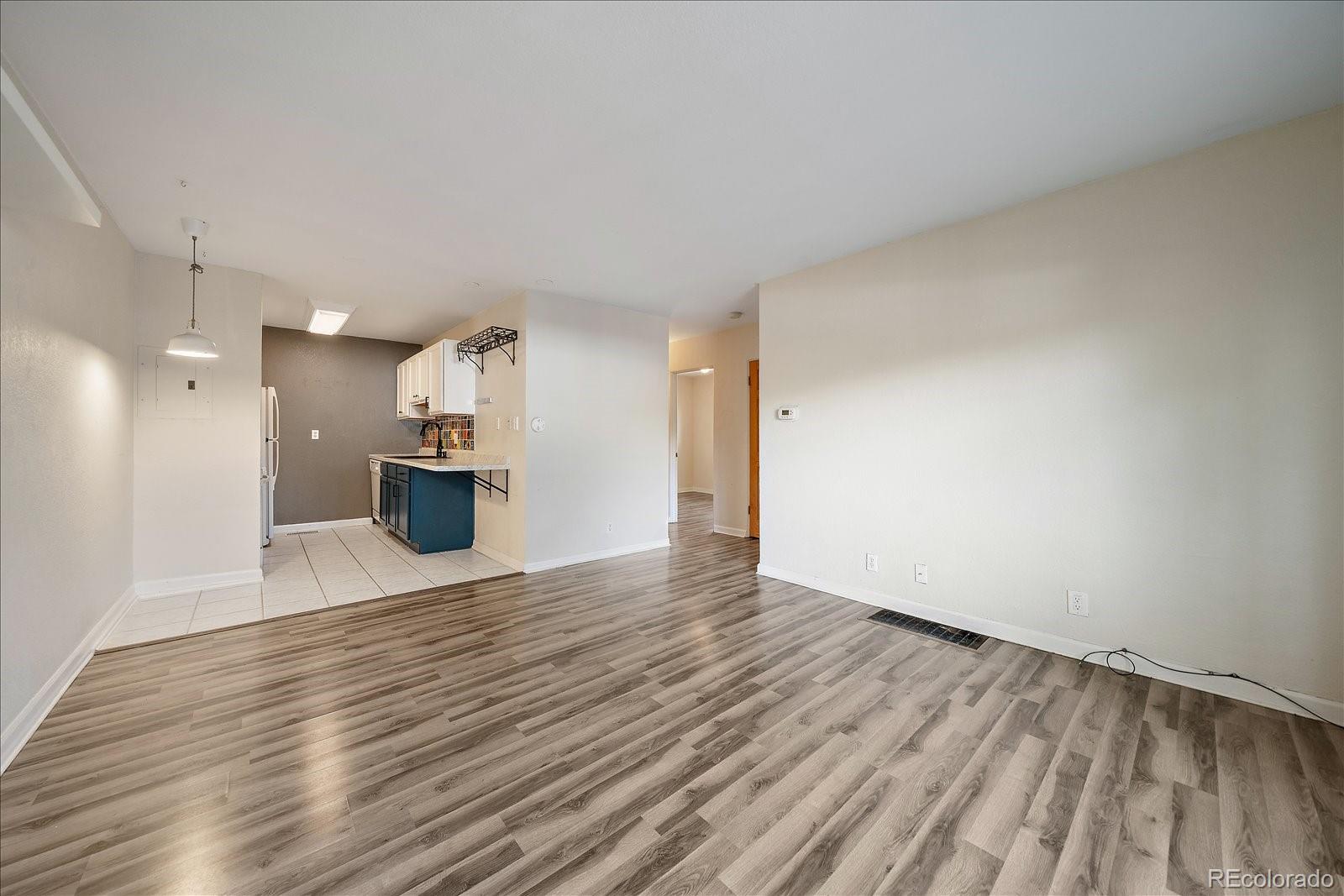 MLS Image #4 for 2424 w 35th avenue,denver, Colorado