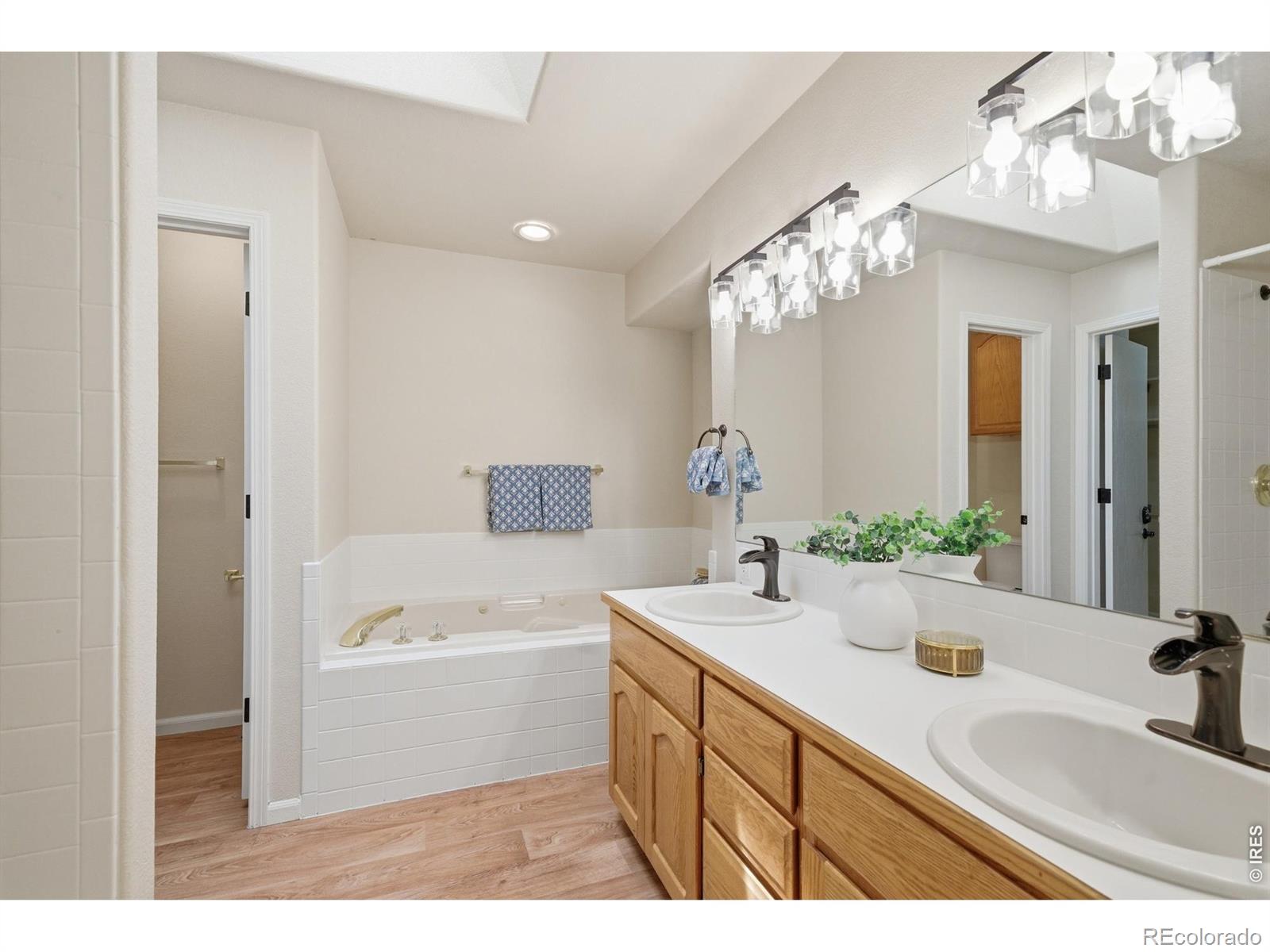 MLS Image #18 for 3570  granby court,loveland, Colorado