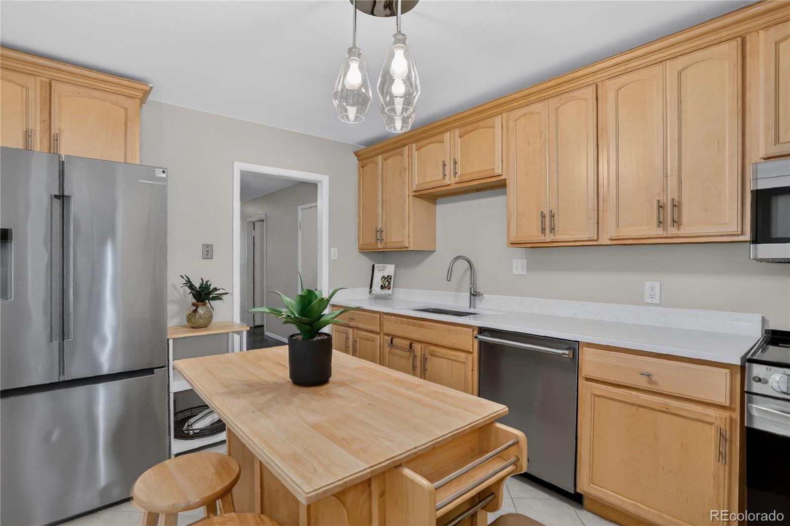 MLS Image #11 for 5173 e eastman avenue,denver, Colorado