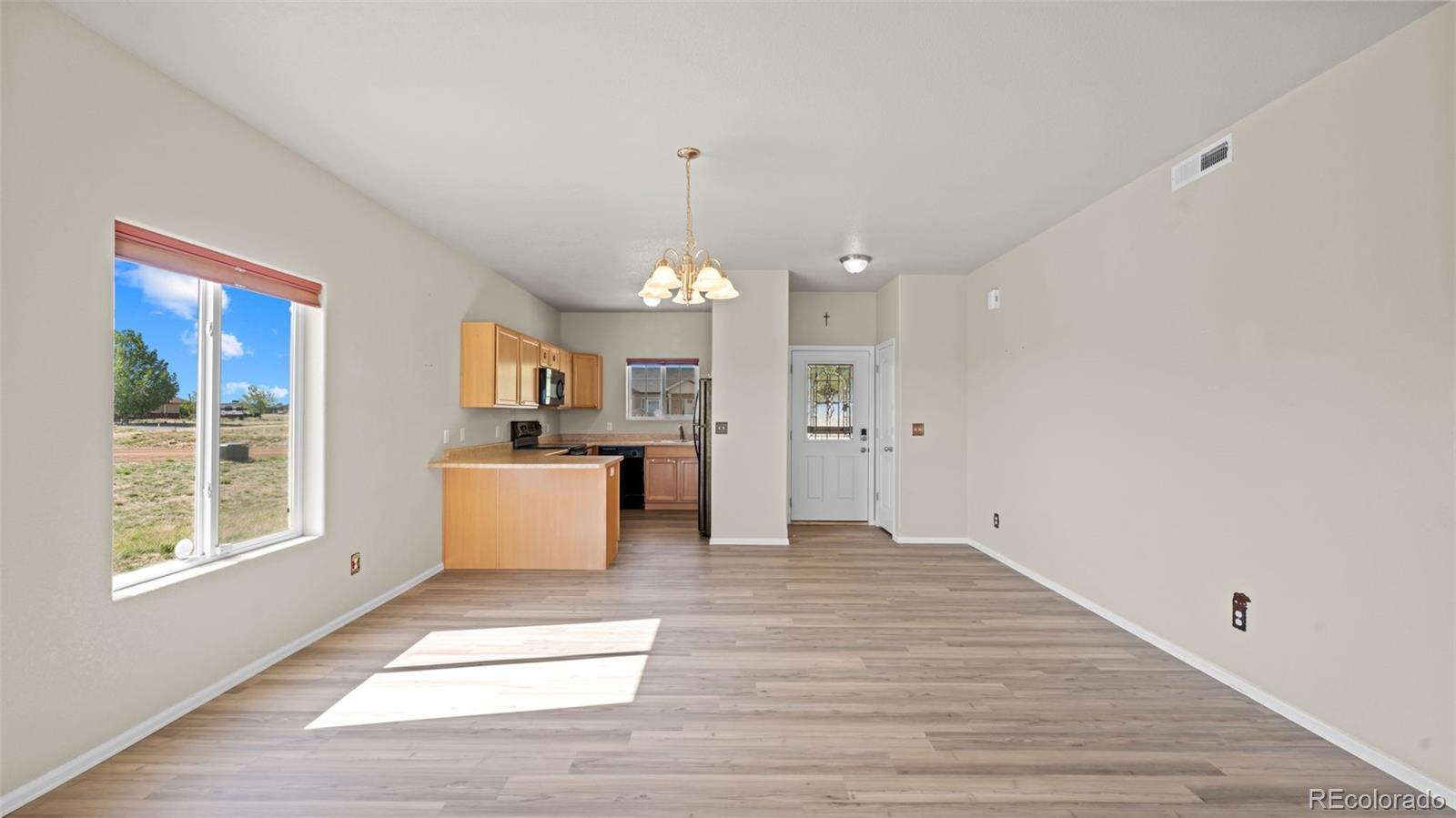 MLS Image #6 for 1133 e ivanhoe drive,pueblo, Colorado