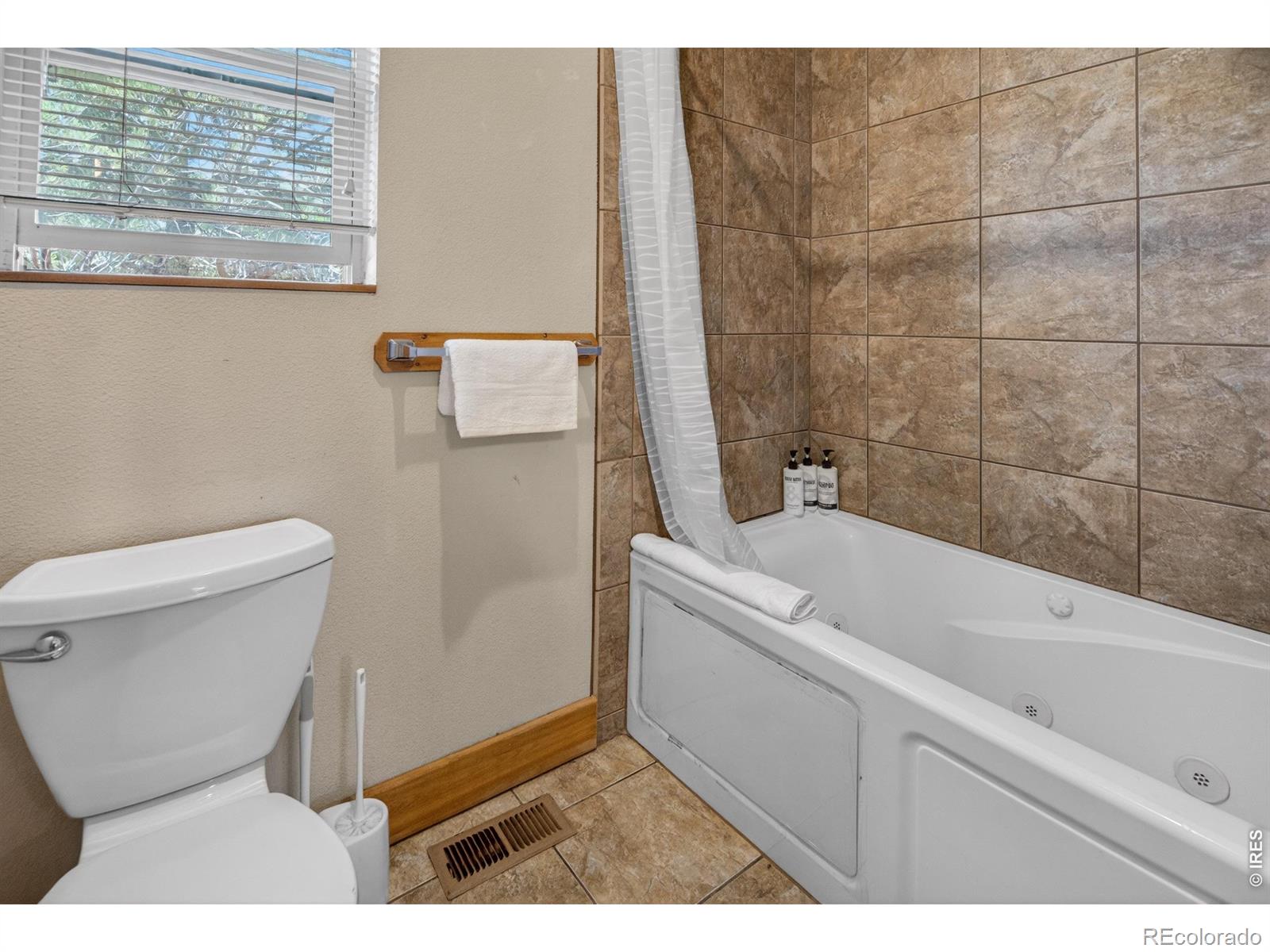 MLS Image #13 for 4789 w county road 38e ,fort collins, Colorado
