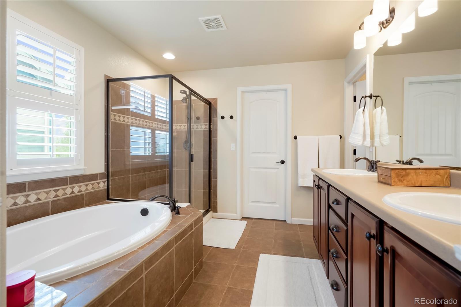 MLS Image #20 for 25341 e ottawa drive,aurora, Colorado