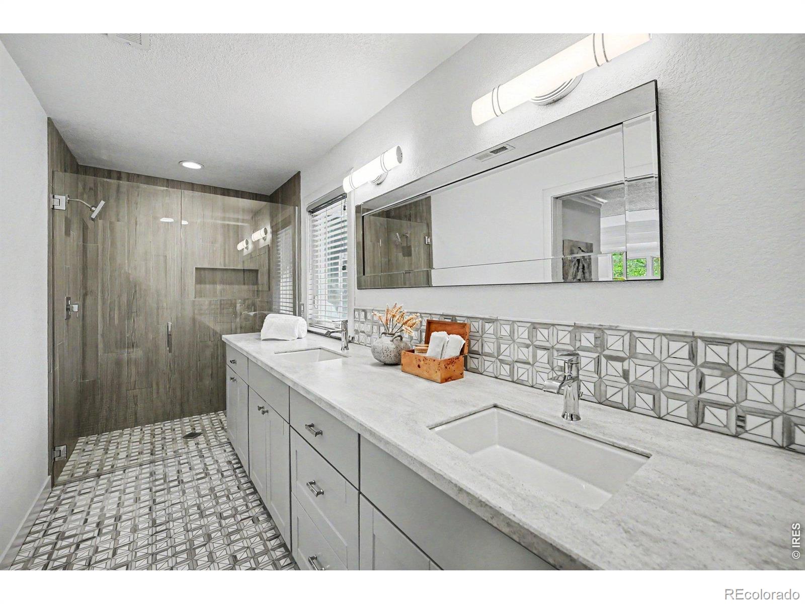 MLS Image #14 for 4083  field drive,wheat ridge, Colorado