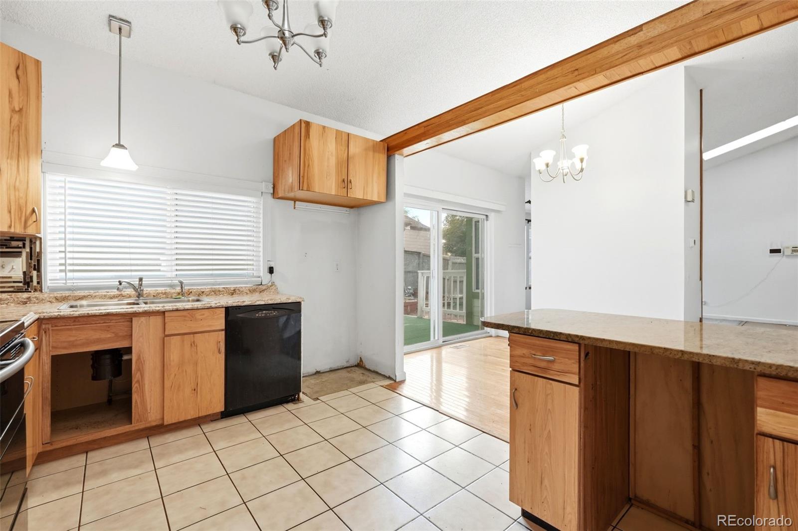 MLS Image #6 for 17592 e ohio circle,aurora, Colorado