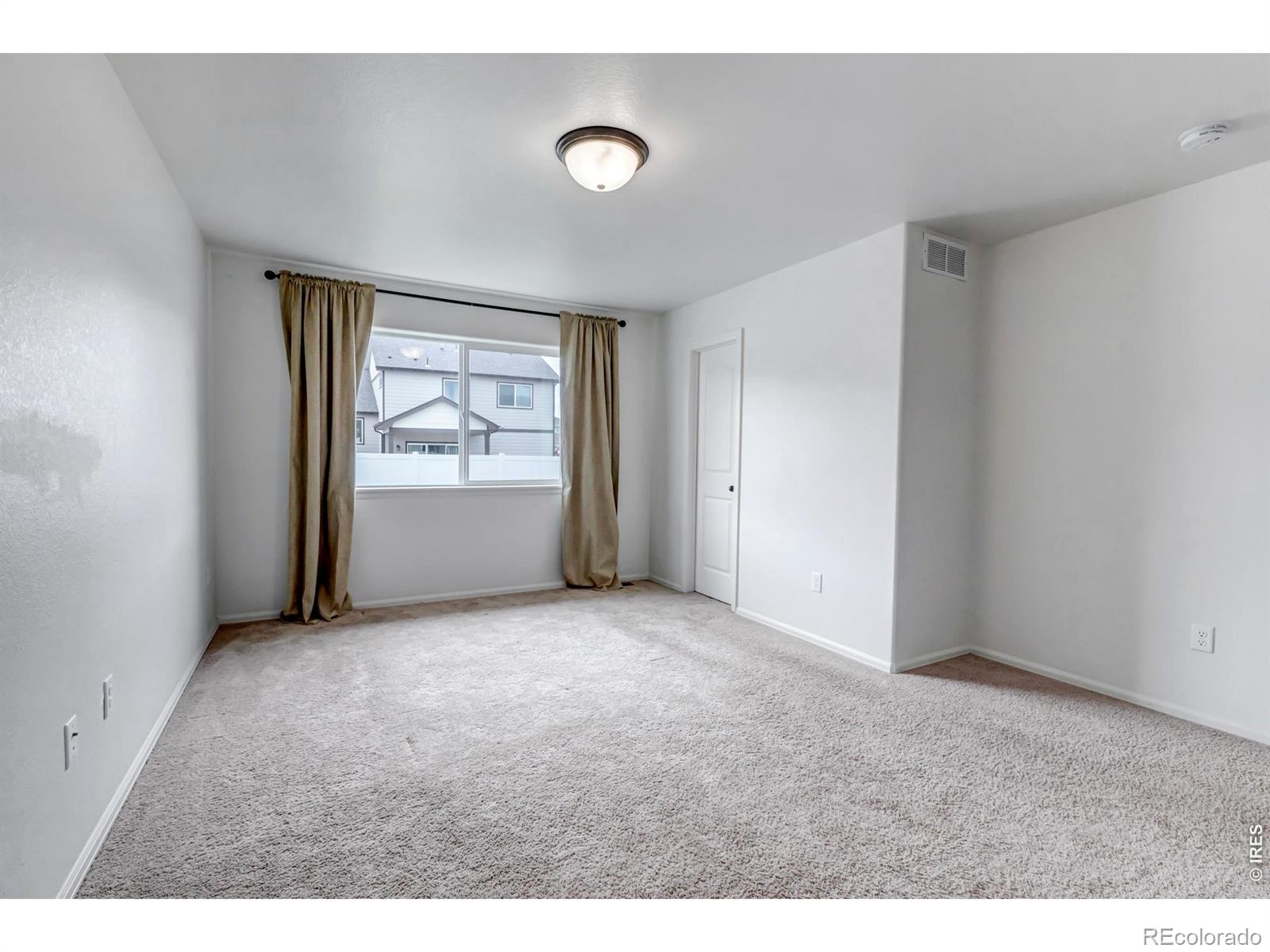 MLS Image #11 for 945  maplebrook drive,windsor, Colorado