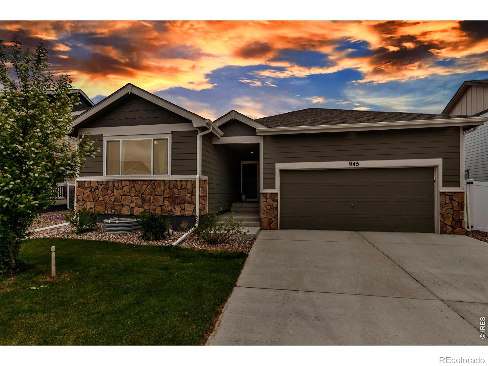 MLS Image #38 for 945  maplebrook drive,windsor, Colorado