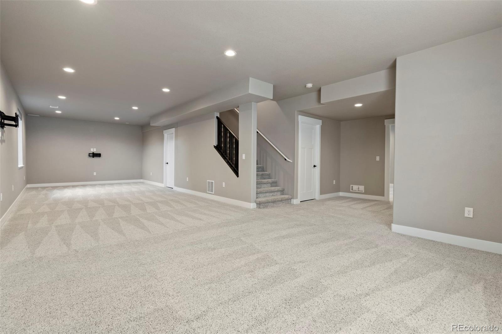 MLS Image #31 for 5411  long drive,timnath, Colorado