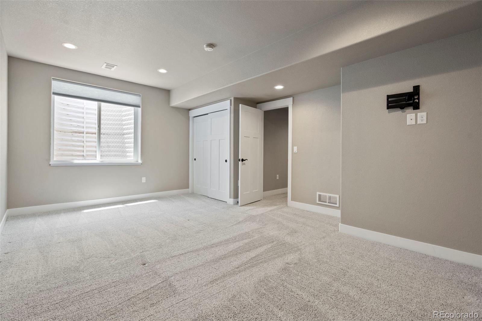 MLS Image #34 for 5411  long drive,timnath, Colorado