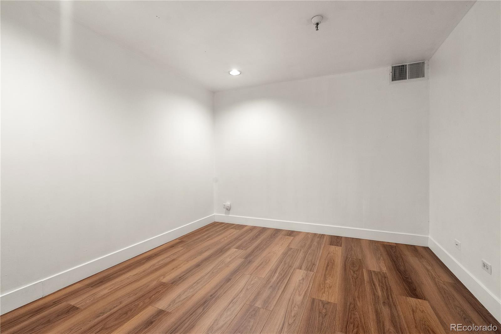 MLS Image #11 for 720  16th street 210,denver, Colorado