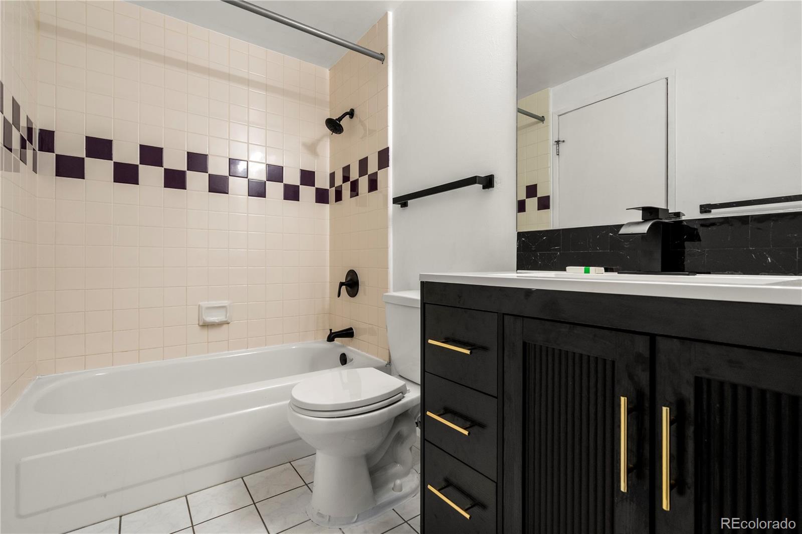 MLS Image #14 for 720  16th street 210,denver, Colorado