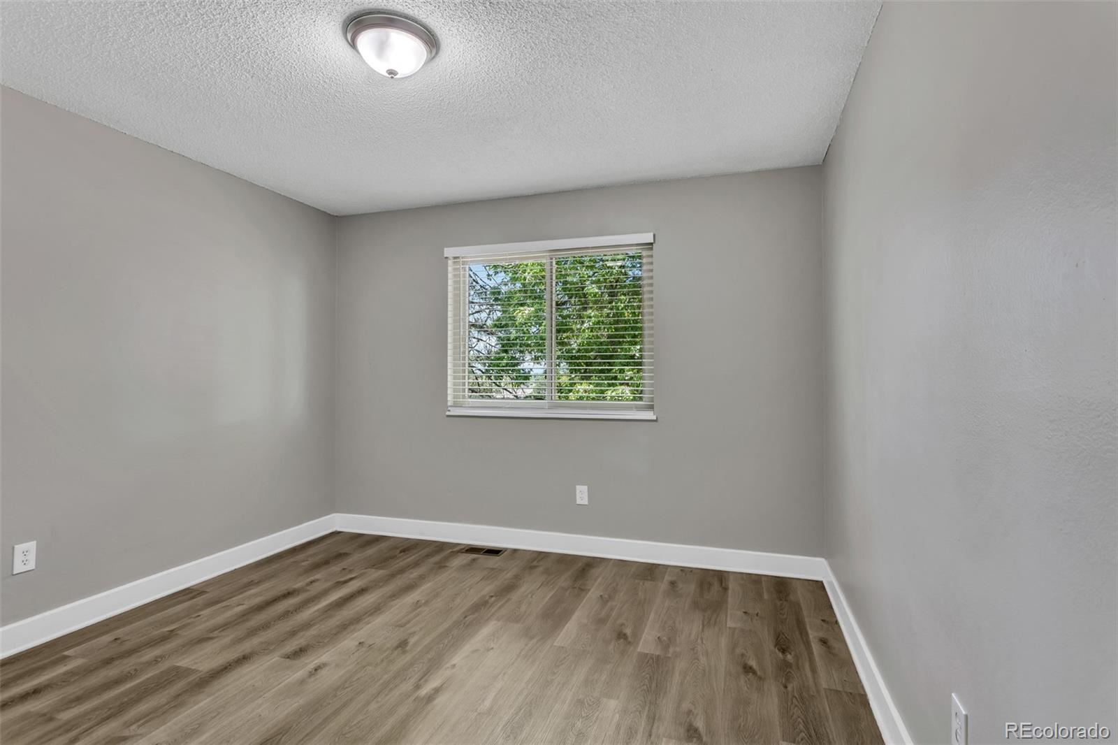 MLS Image #18 for 2093 s rifle street,aurora, Colorado