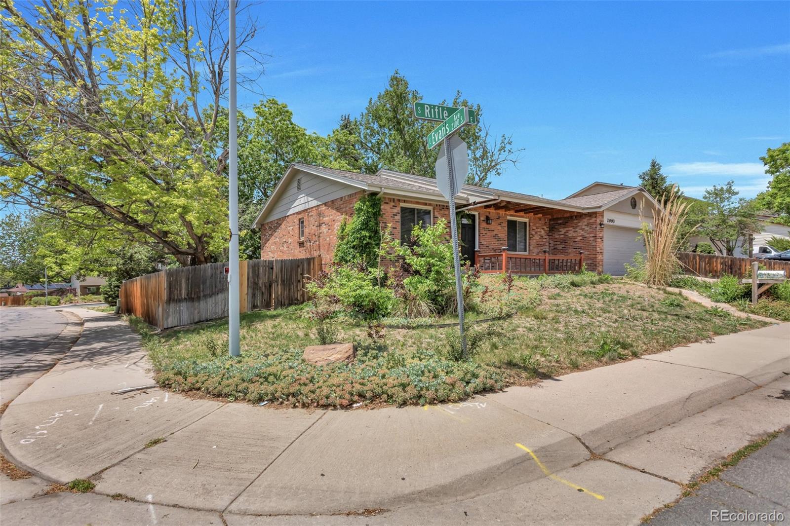 MLS Image #37 for 2093 s rifle street,aurora, Colorado