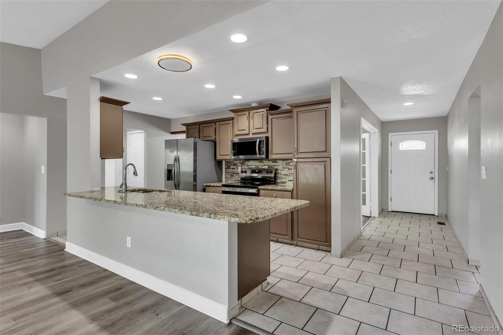 MLS Image #4 for 2093 s rifle street,aurora, Colorado