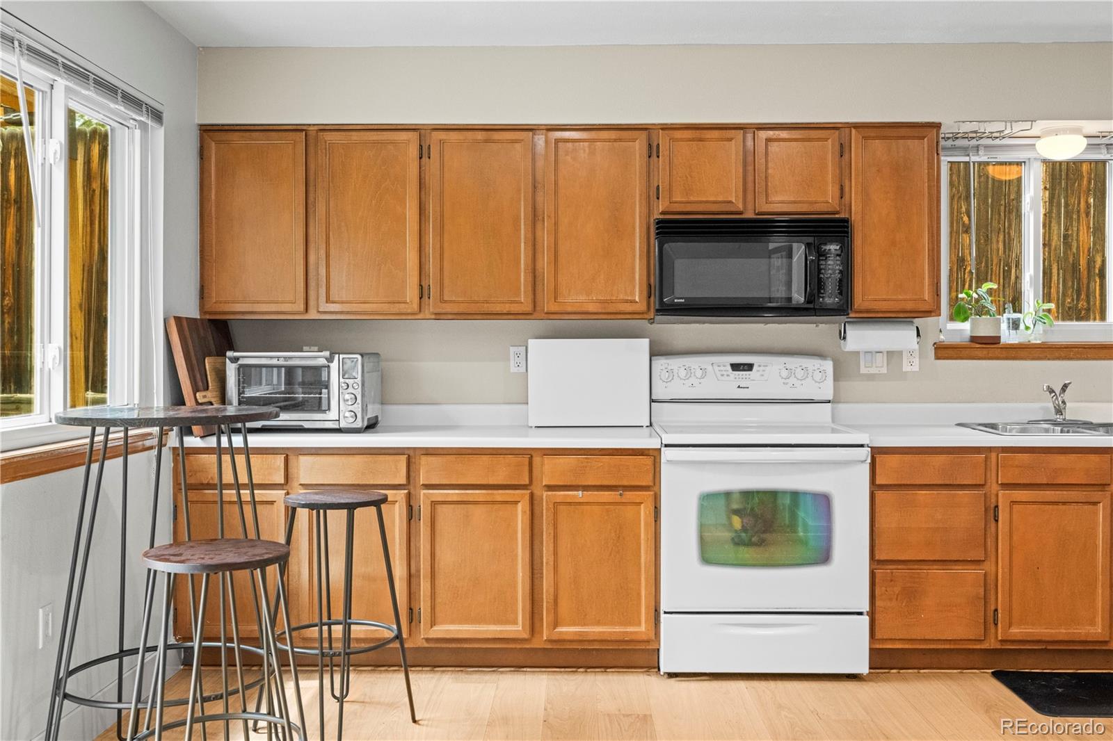 MLS Image #10 for 3733 w union avenue,denver, Colorado