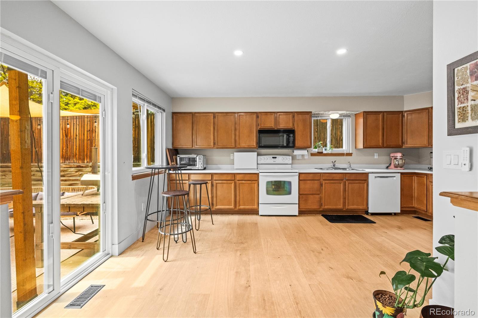 MLS Image #9 for 3733 w union avenue,denver, Colorado