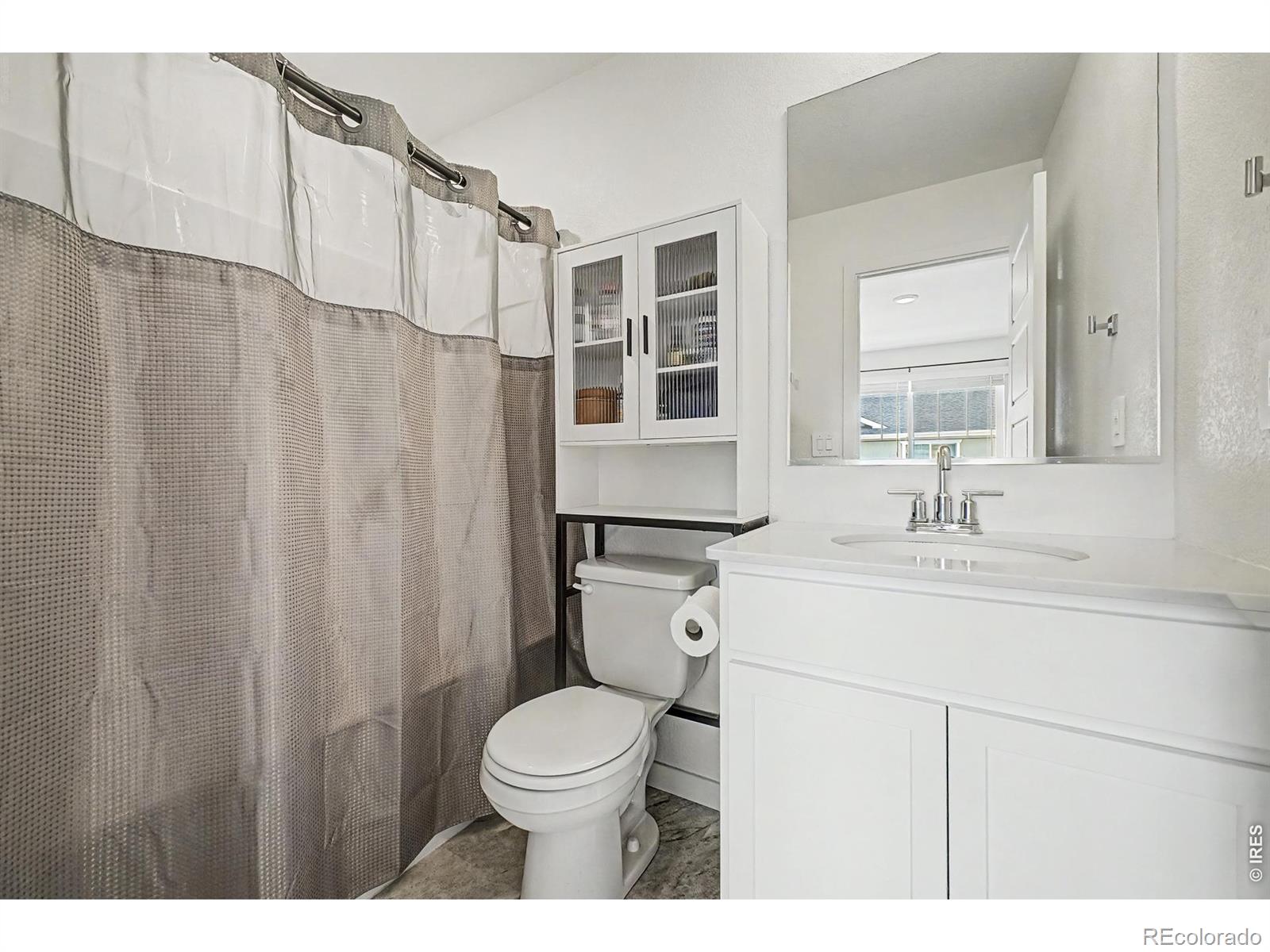 MLS Image #10 for 425  condor way,johnstown, Colorado