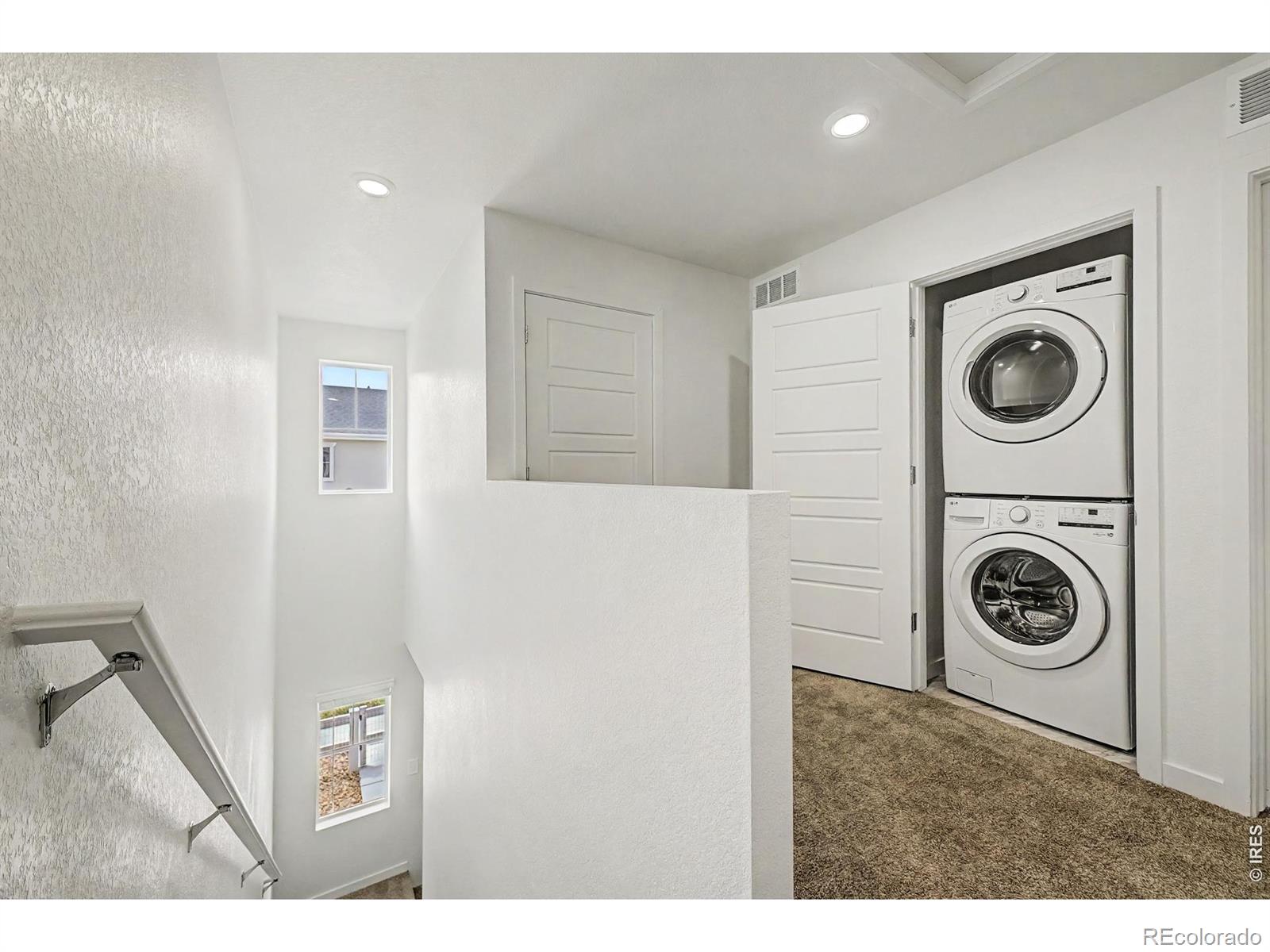 MLS Image #13 for 425  condor way,johnstown, Colorado