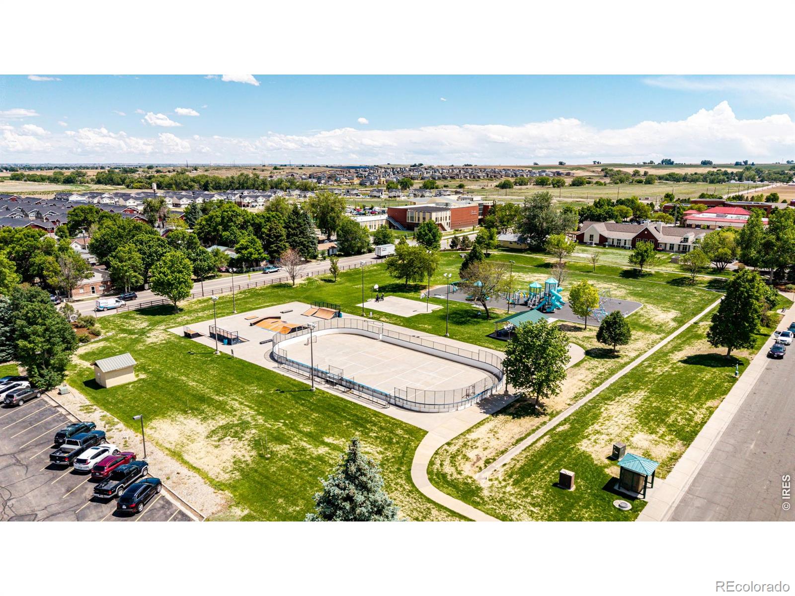 MLS Image #26 for 425  condor way,johnstown, Colorado