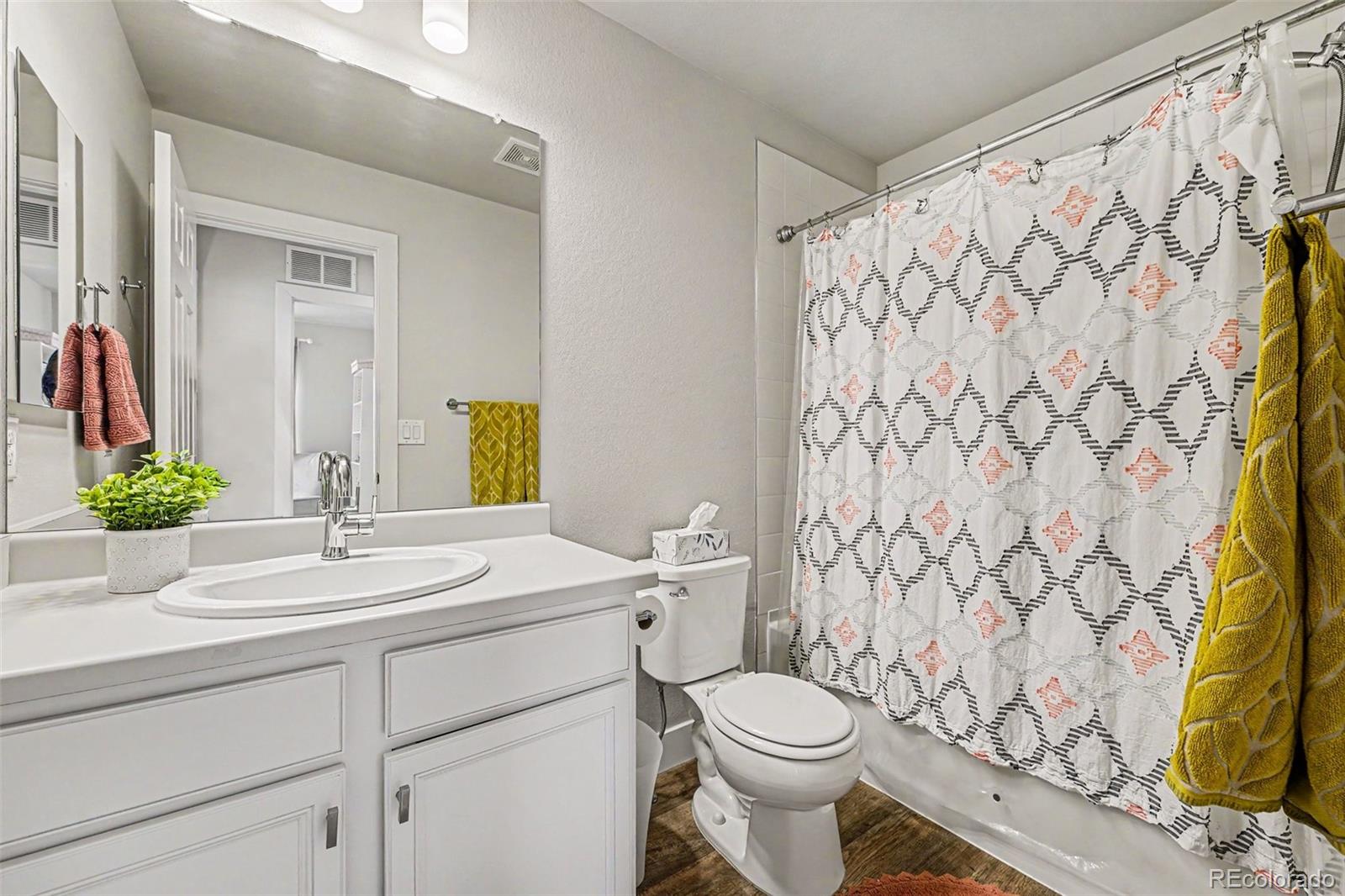 MLS Image #13 for 4761  memphis street,denver, Colorado
