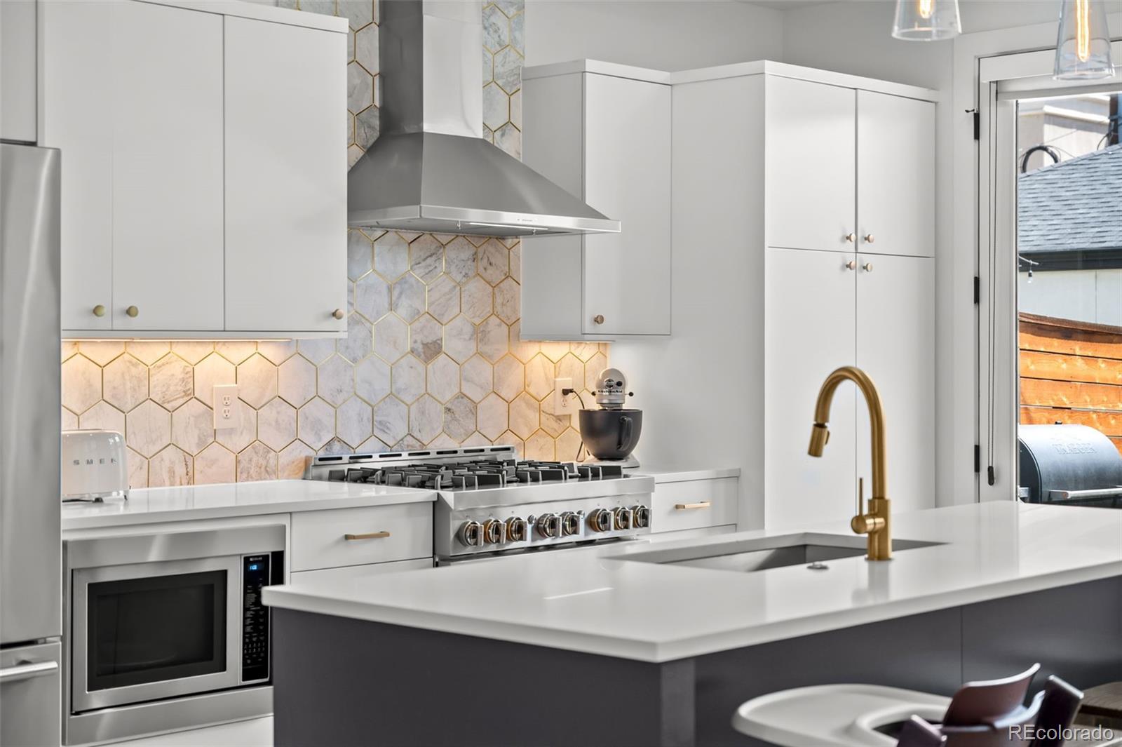 MLS Image #10 for 2138  eliot street ,denver, Colorado
