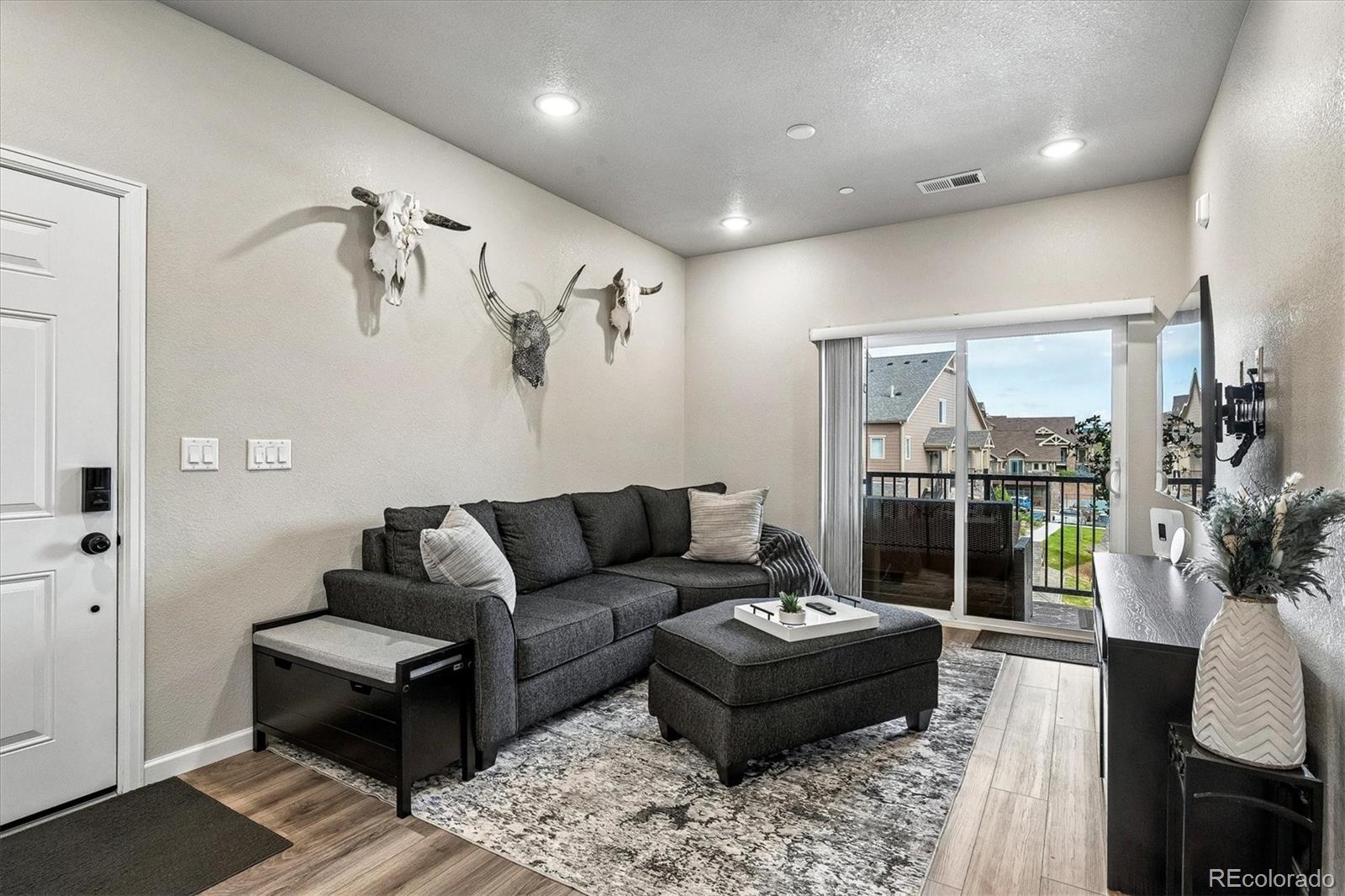 MLS Image #10 for 9962 w victoria place,littleton, Colorado
