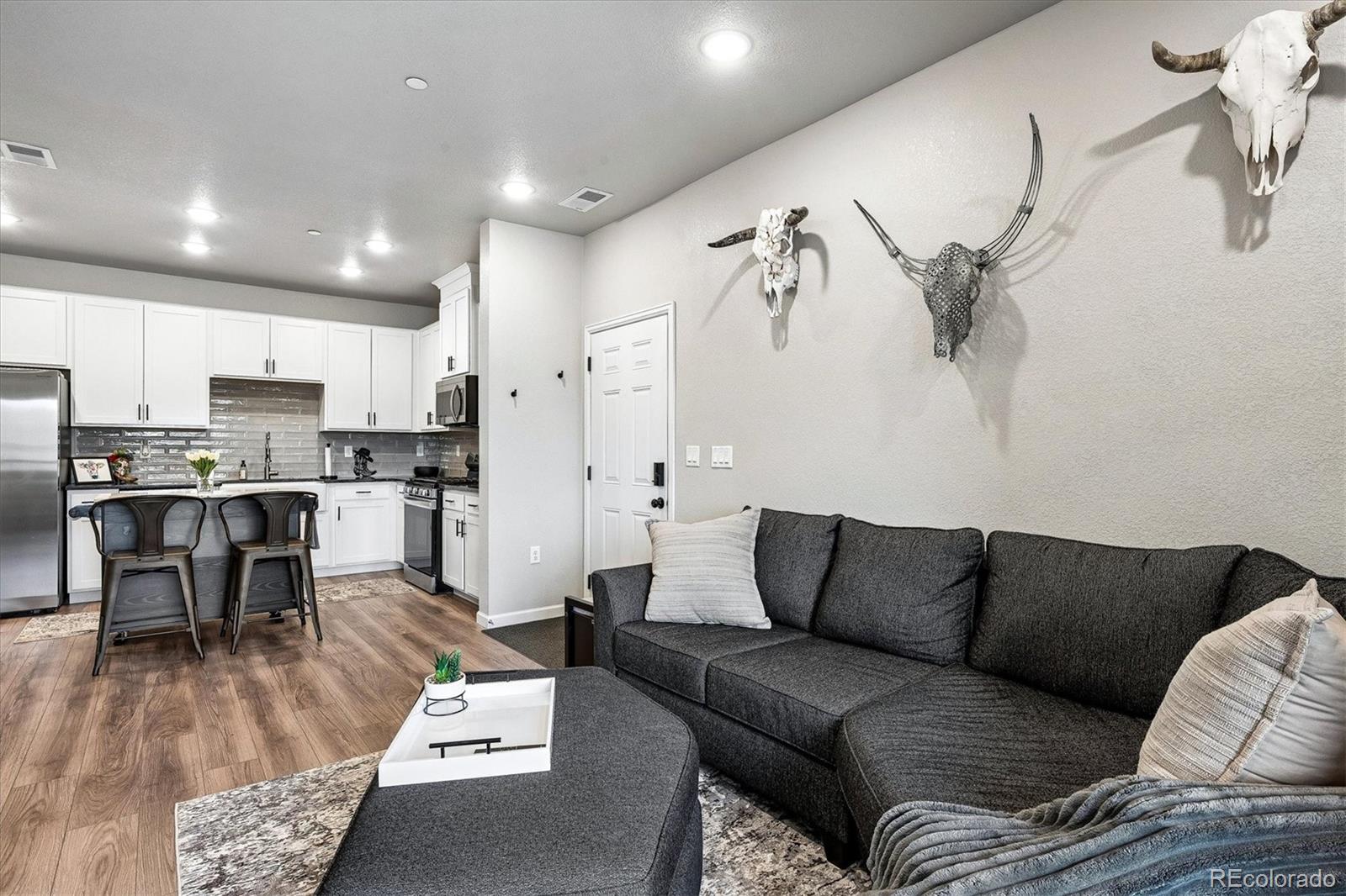 MLS Image #11 for 9962 w victoria place,littleton, Colorado